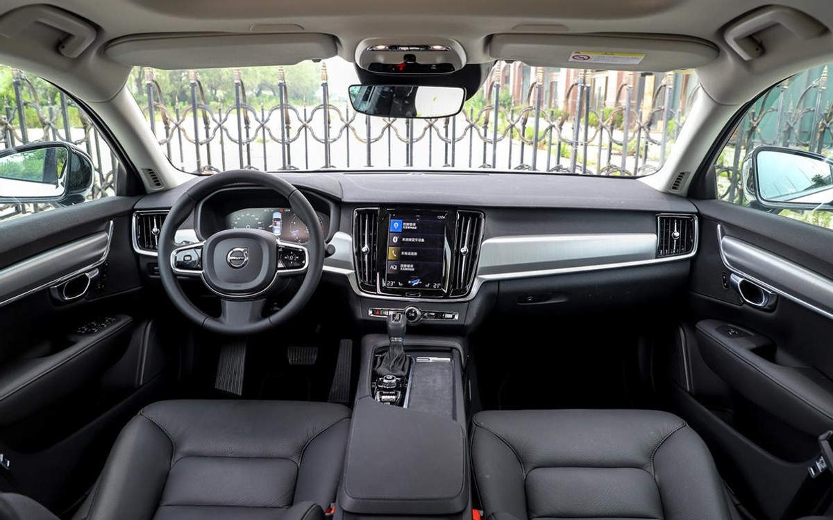 豪华品牌中大型轿车内饰一览,谁的内饰风格能让老板掏钱买单?