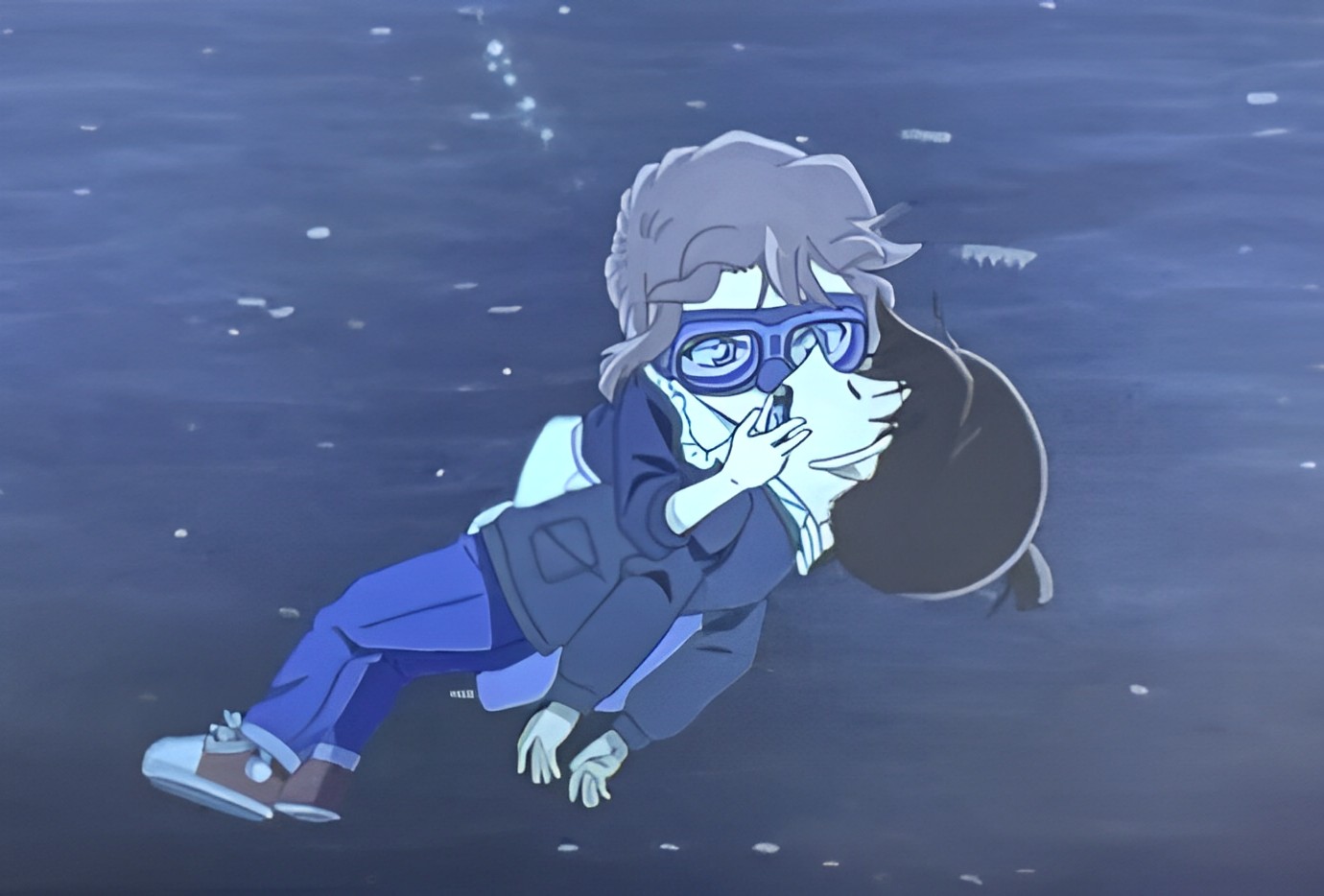 "柯哀"被爆亲吻3次,毛利兰被强行"还吻",基德和平次又亲了