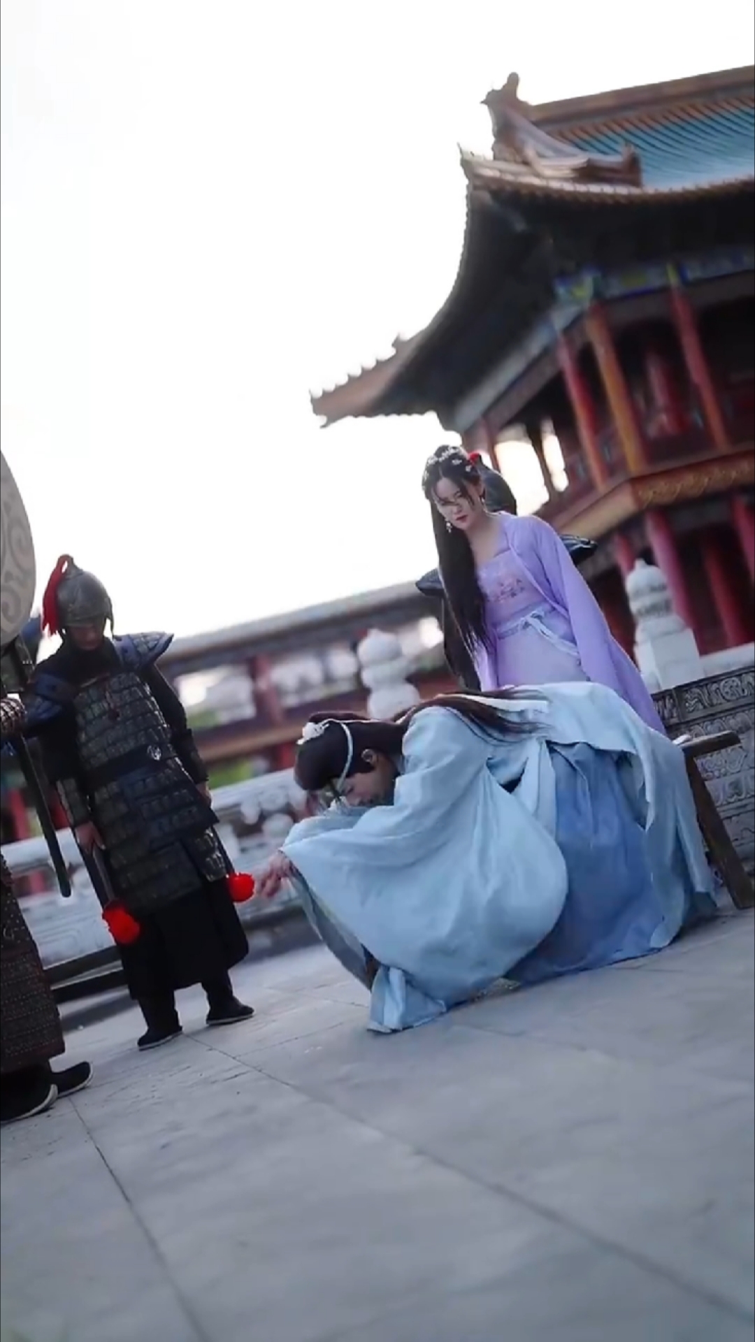 王爷打王妃用家法