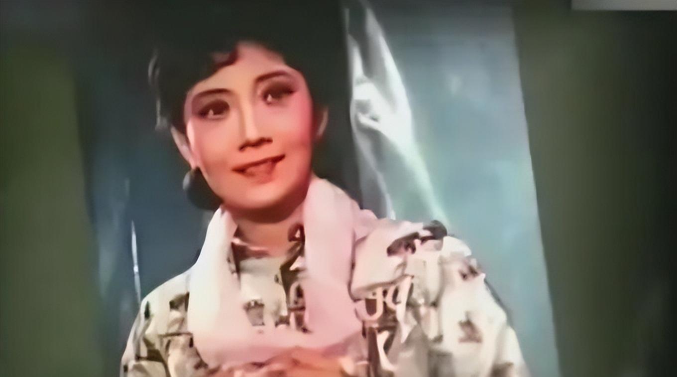 《外来》舒力生,在剧中与通叔结婚,实际生活中丈夫并非广东人