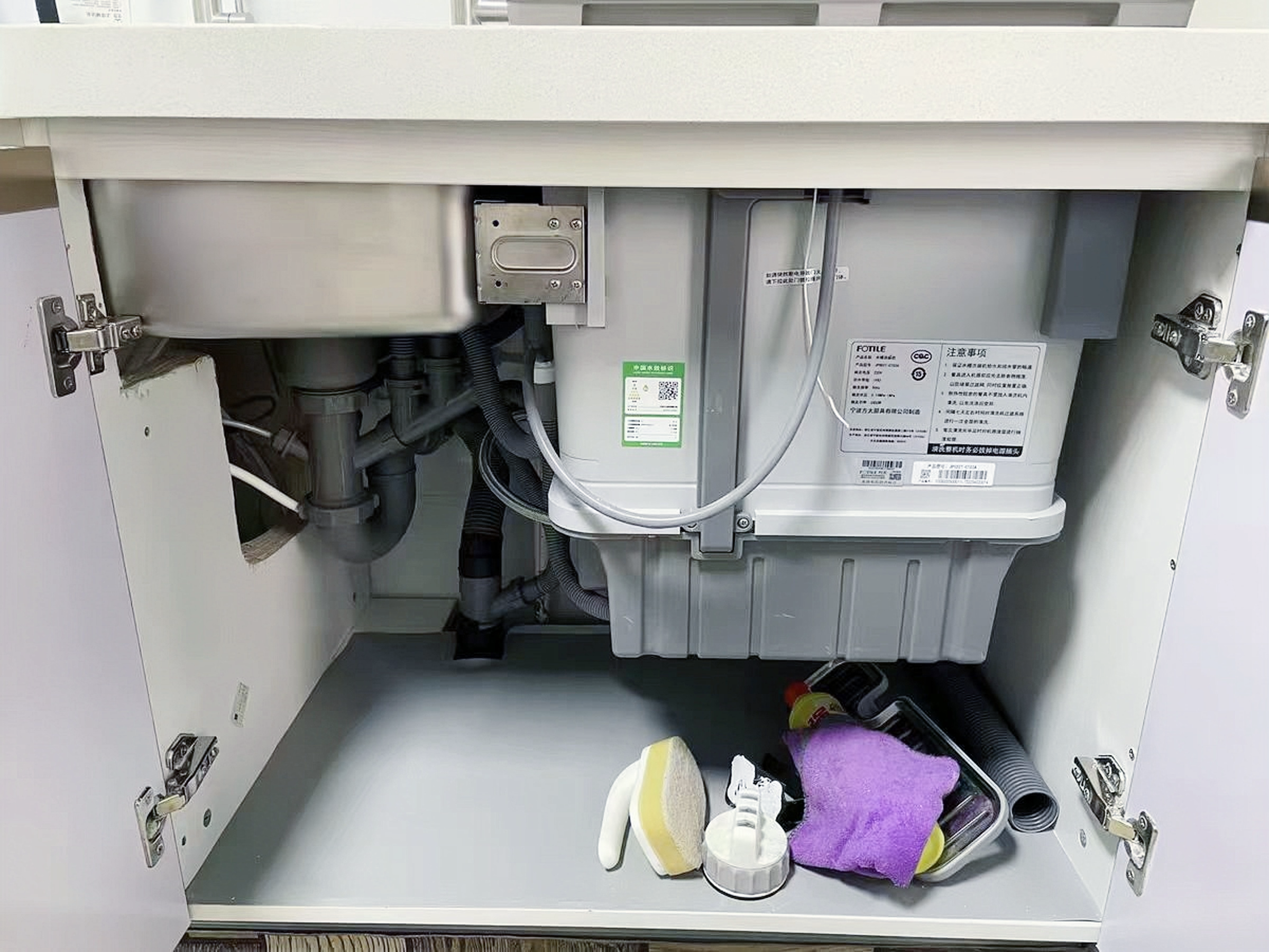 "红极一时"的水槽式洗碗机,怎么突然就"卖不动"了?