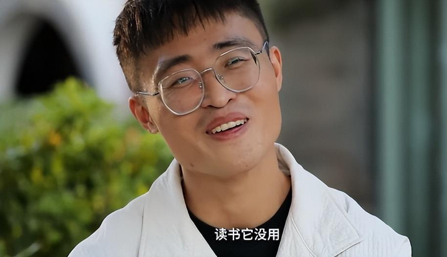 "被拐少爷"梅志强首次接受采访,高中毕业开保时捷,想自己创业