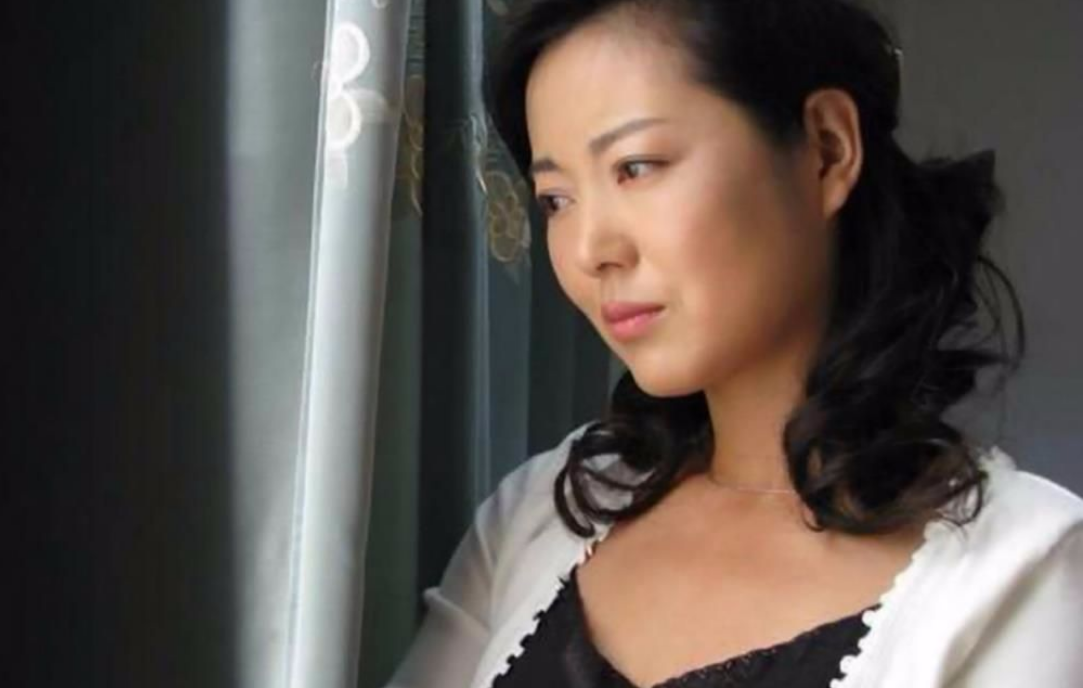 回顾王茜华和周京离婚20年,她嫁导演舍命产子,他娶小6岁知识女性