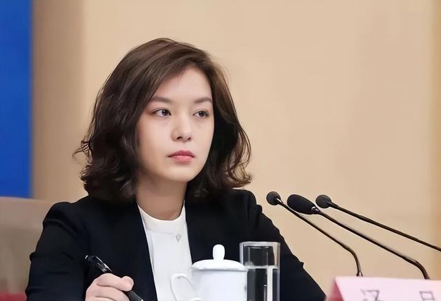 "翻译女神"张京,容貌和能力都很强,怎么会这么厉害?