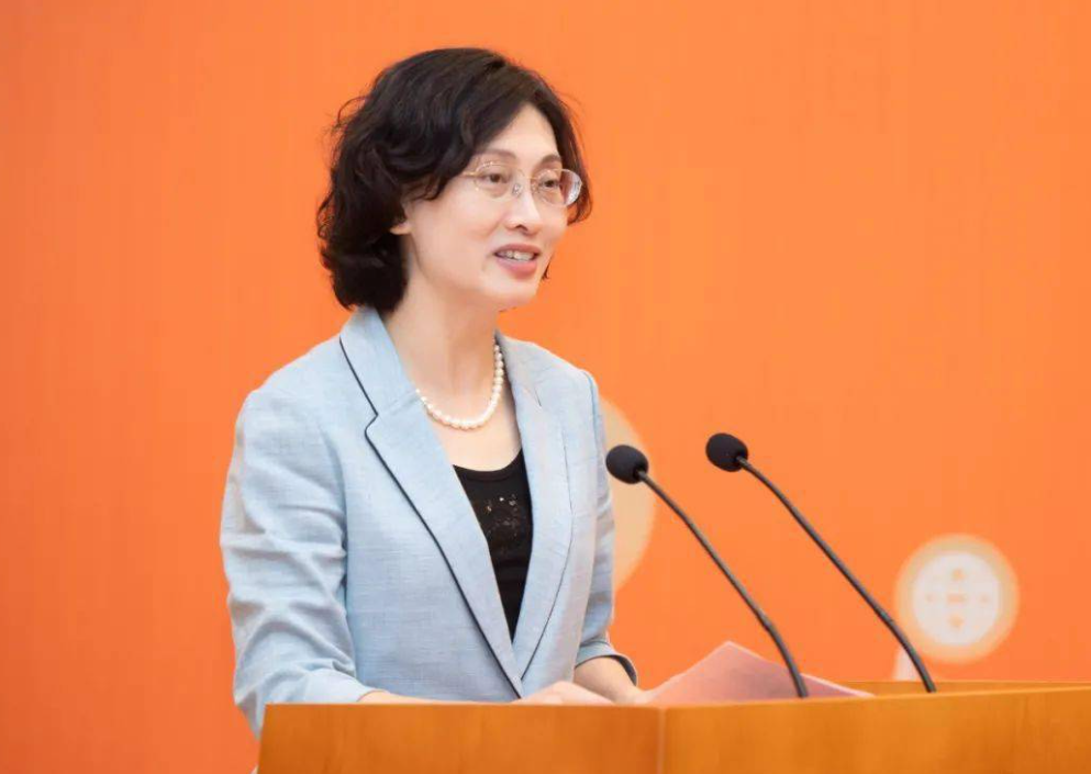 她是广东现任唯一的女市长,毕业于中山大学,打造江门网红城市