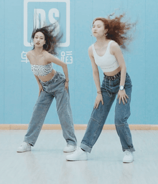 零基础如何练习甩头基本功?4招帮你告别跳舞头发糊脸