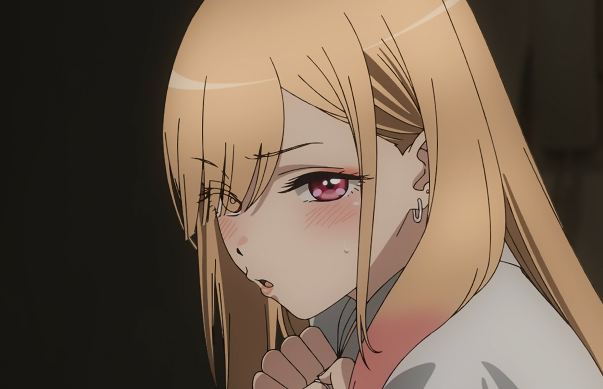 更衣画面哪家强?《明日酱的水手服》vs《更衣人偶坠入爱河》