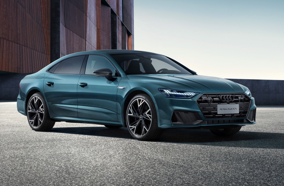 上汽奥迪a7l青山黛配色更优雅,3.0t v6 quattro更有驾驶乐趣