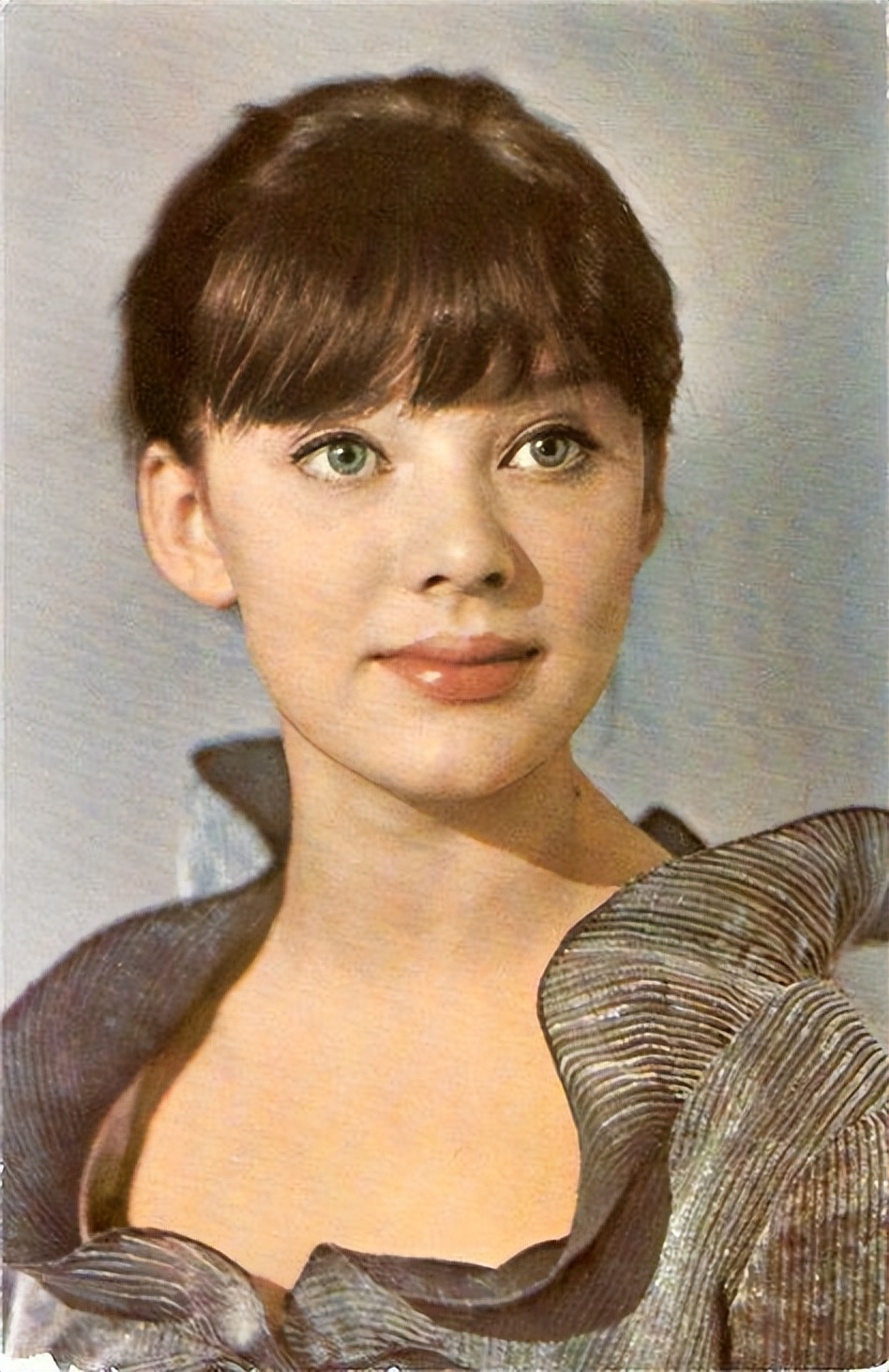 各国总统夫人对比,拜登两个老婆都是大美人,你觉得哪位更漂亮?