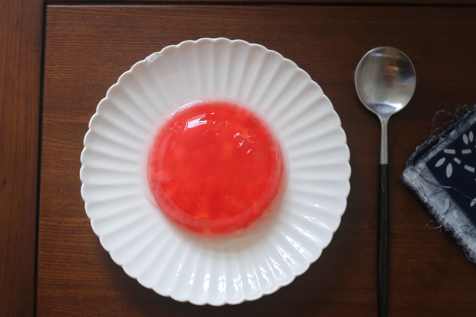 把西瓜做成果冻,冰凉q弹超解暑,几步就做好,真简单!