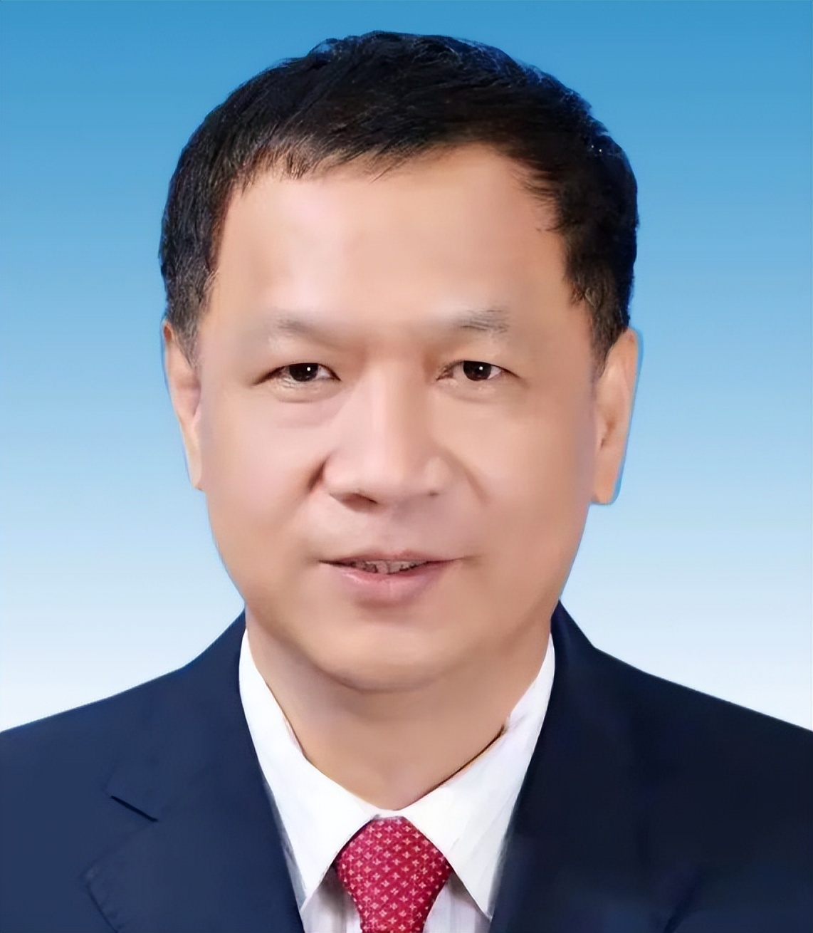 他是现任厦门市市长,14岁上清华,21岁研究生毕业,履历十分丰富