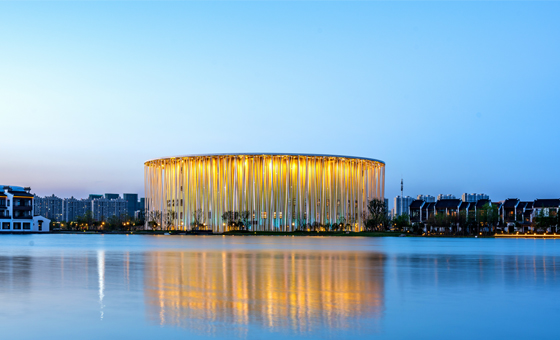 无锡这一奇葩建筑,因外形魔幻出圈,夜景不输迪士尼