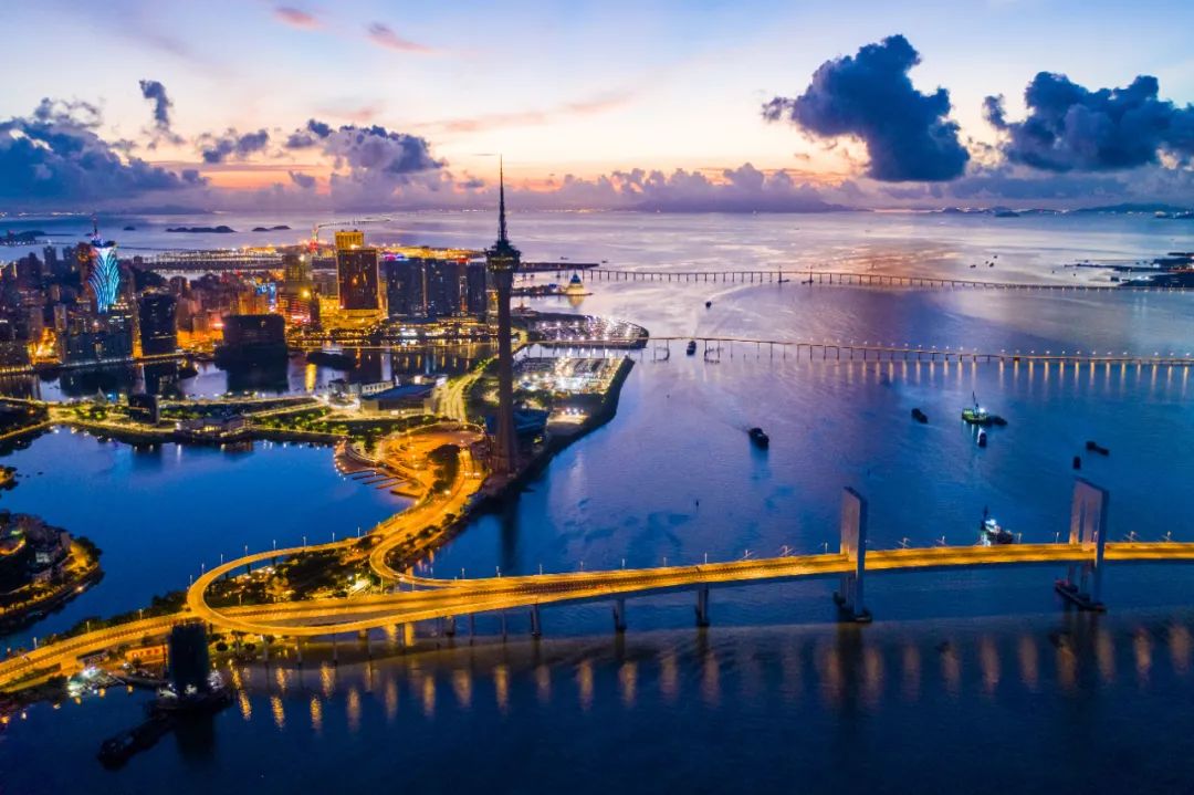 外交部部长助理刘显法履新澳门