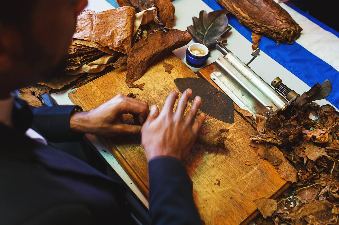 古巴雪茄|纯天然烟草制作而成|手工制作