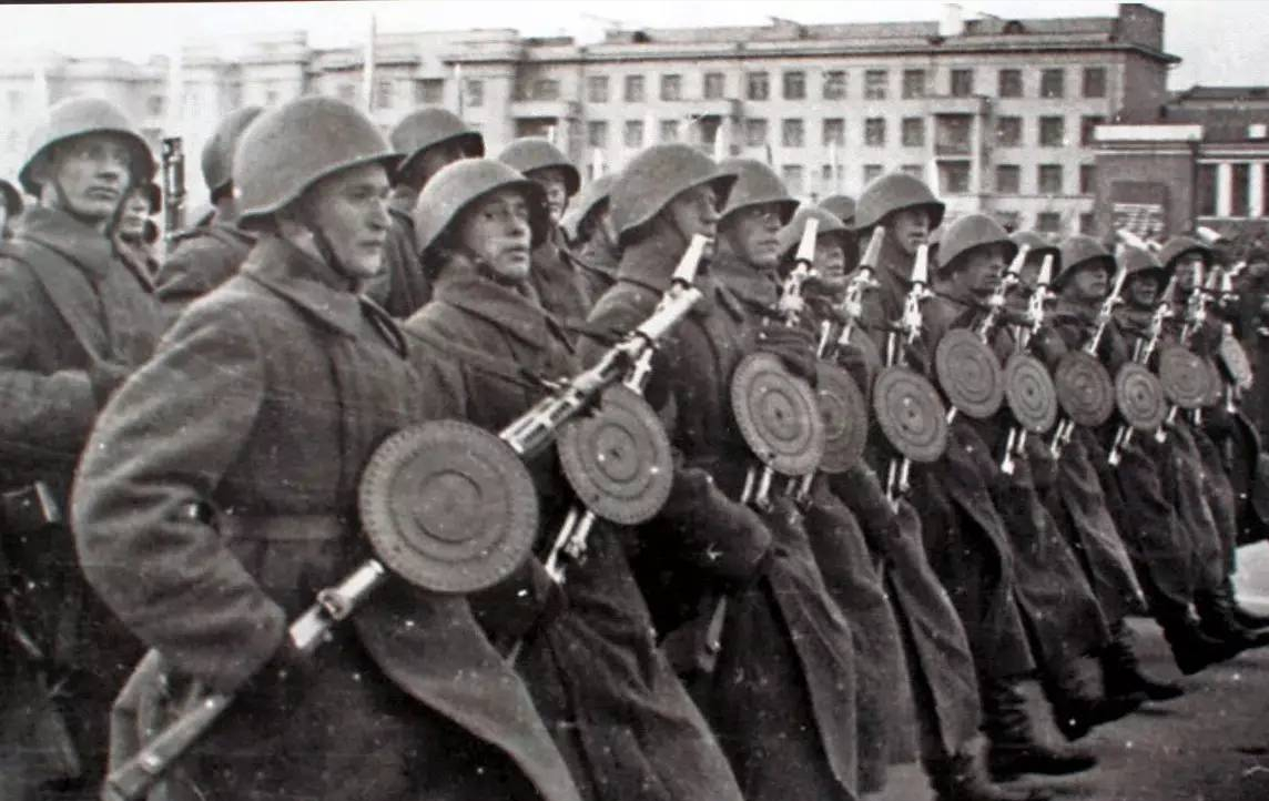 二战苏军装备步兵图片