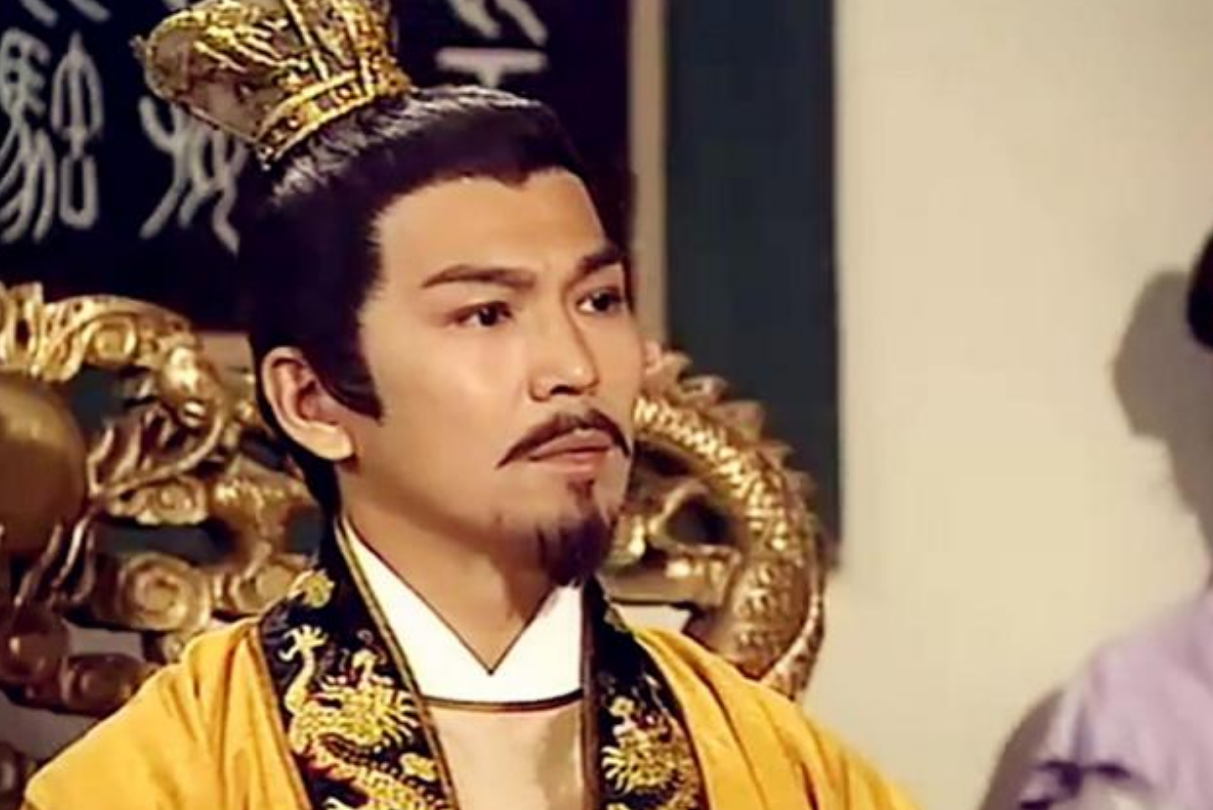 太子苦熬十几年无法登基,暗示皇帝:儿臣的胡子白了,不久后继位