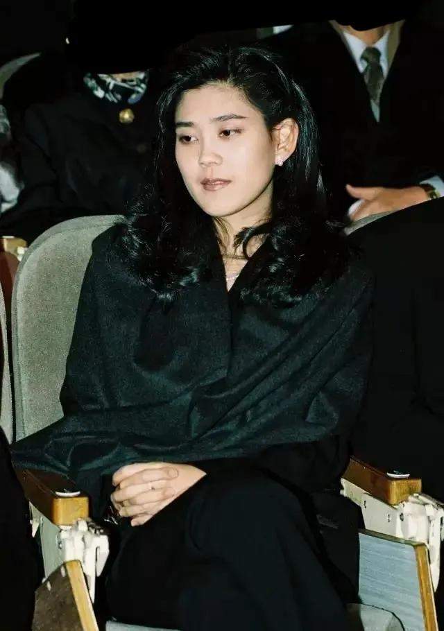 韩国第一名媛林世玲:嫁三星掌门人受尽委屈,与男星李政宰很甜蜜
