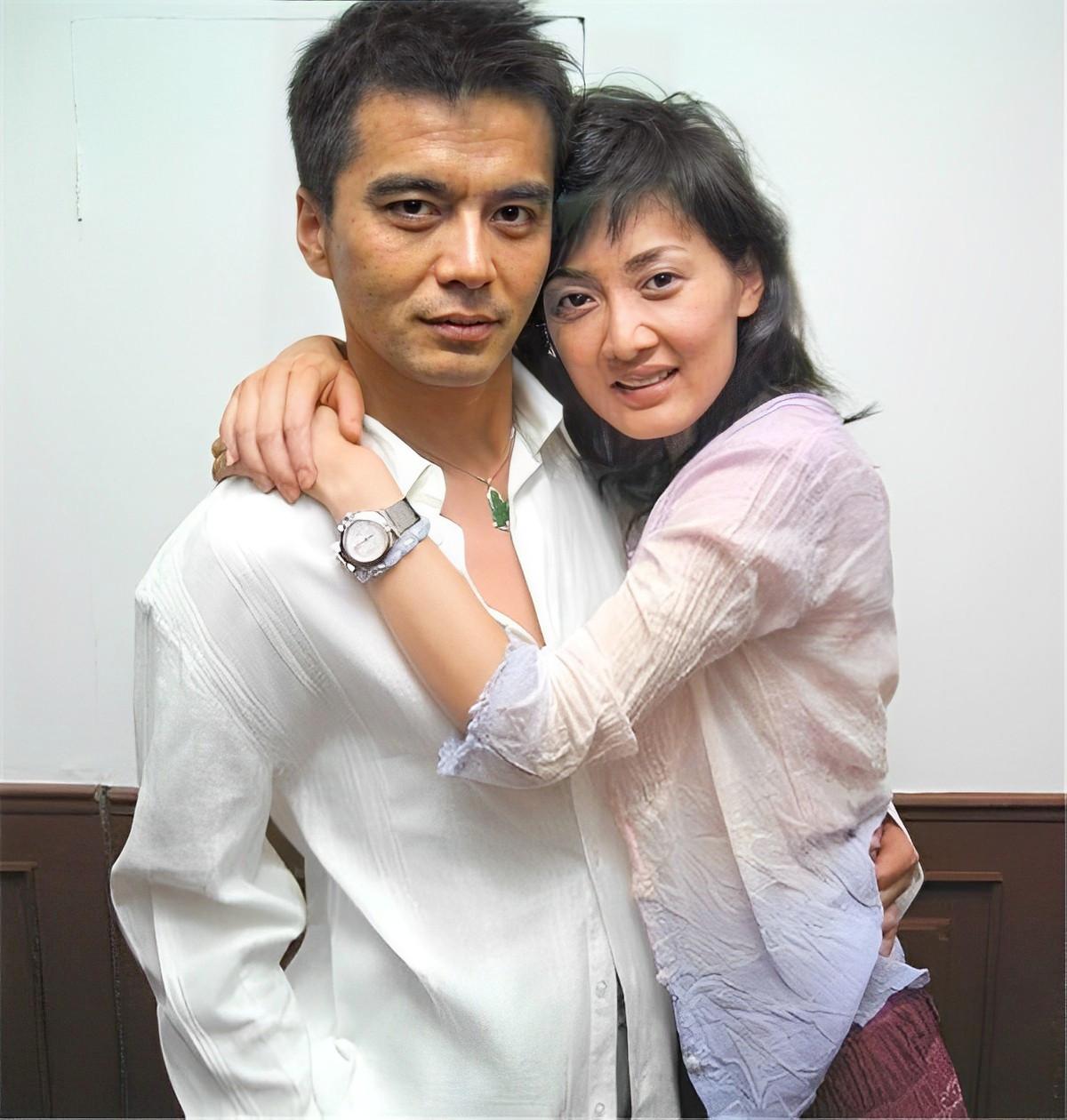 演员牛莉:我这辈子最正确的决定,就是为普通丈夫连生三个孩子