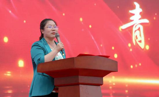 凤鸣展翅 青春而志|廊坊市第六中学八年级举行"青春礼"活动