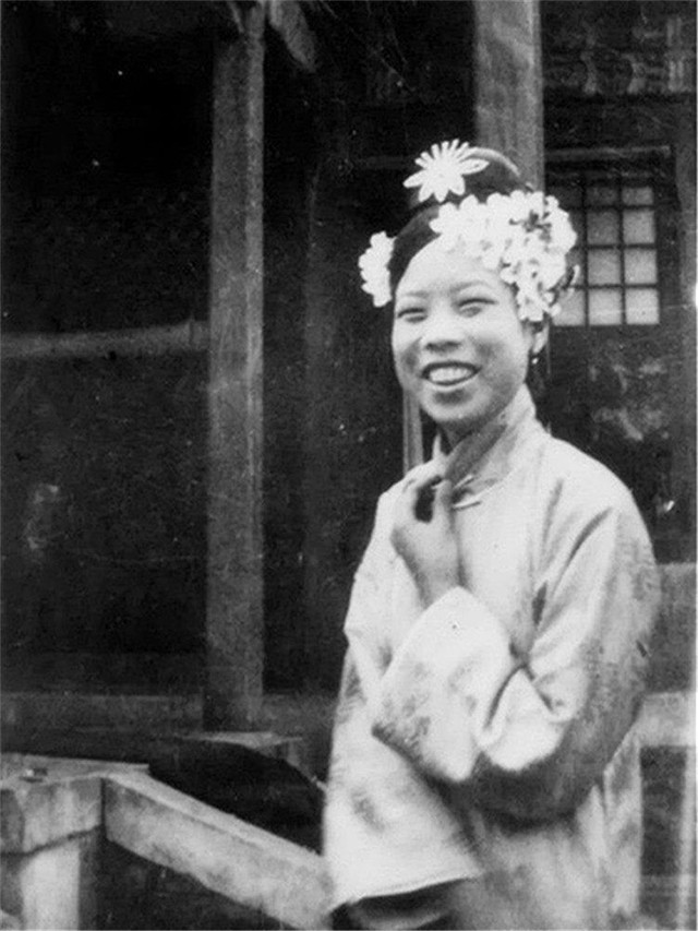 北京老太拿金钗鉴定脱口而出文绣二字意外揭露其继母身份