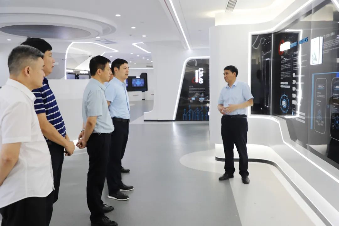 淮北师范大学副校长翟胜宝一行赴斯欧互联考察交流