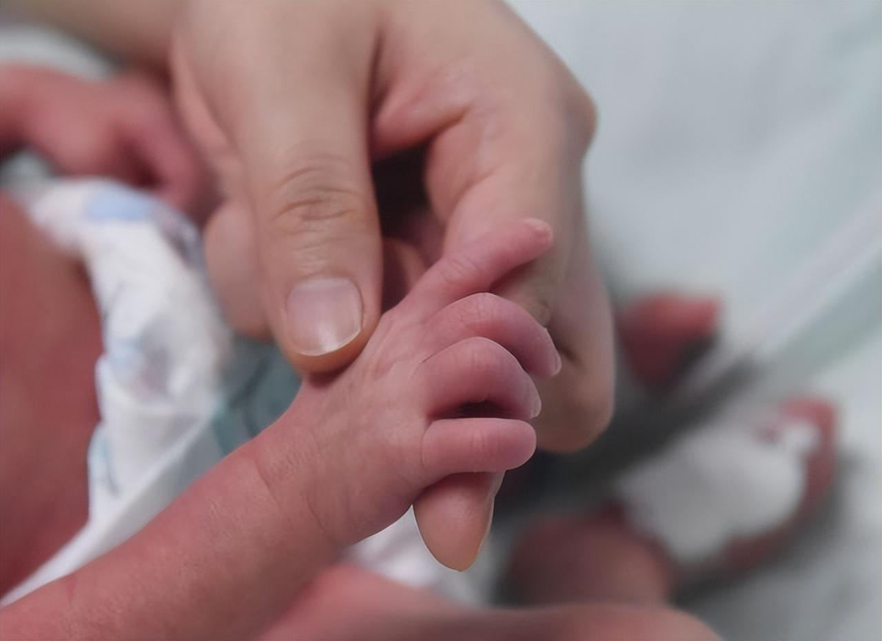 孩子出生时几斤几两暗示智商的高低医生最佳标准在这里