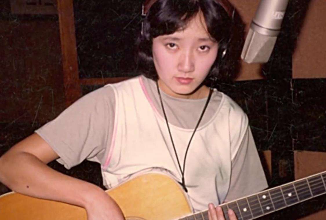 回顾成方圆两段失败婚姻62岁活成少女正在优雅老去