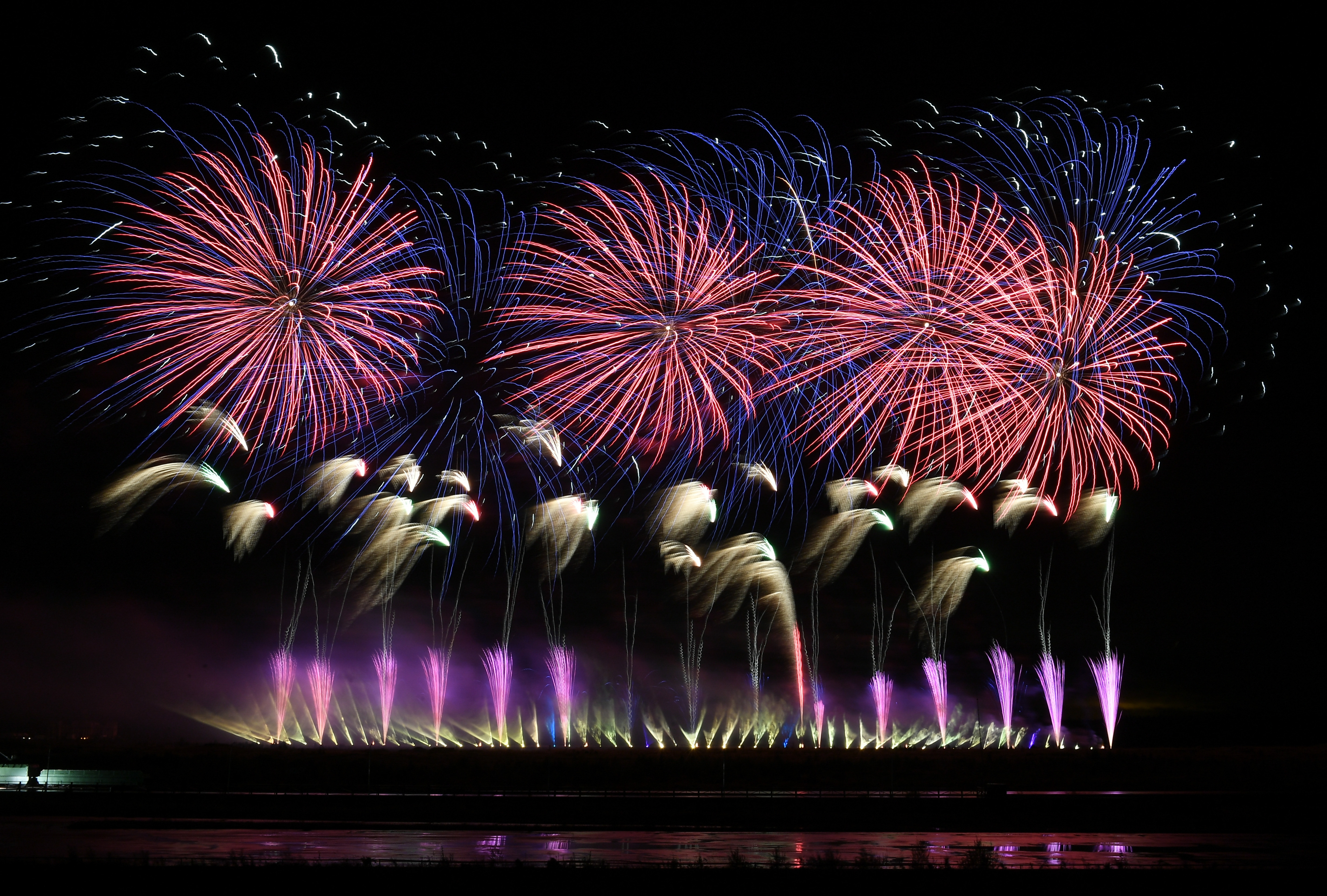 俄罗斯:烟花绽放