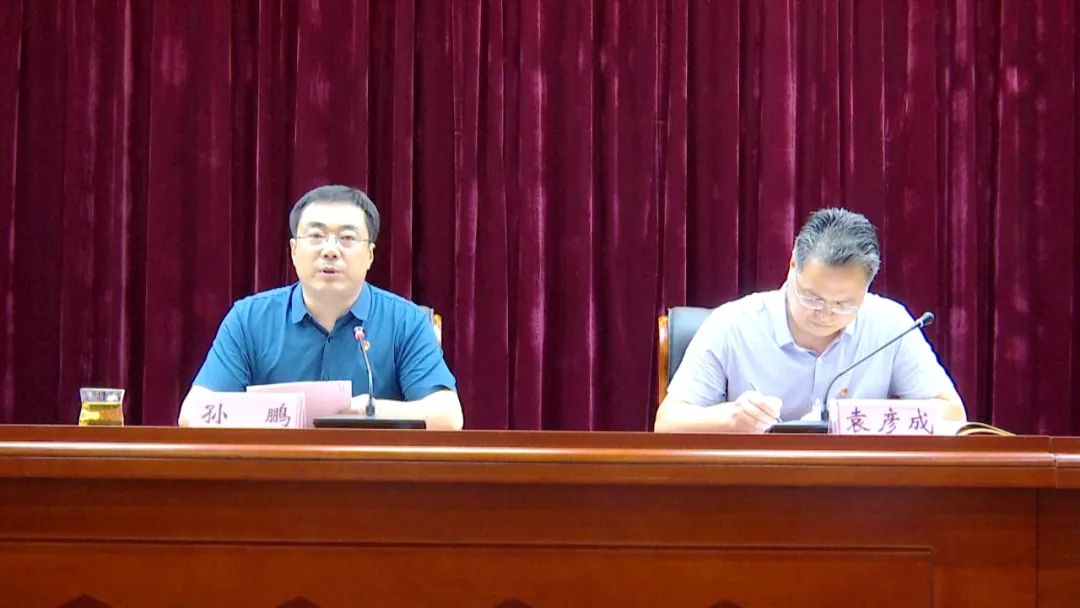 以思想作风大转变推动工作质量大提升  区党群工作部
