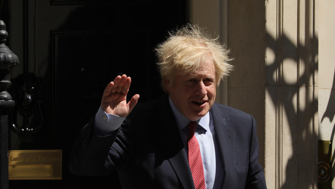 为什么英国首相总是不梳头?