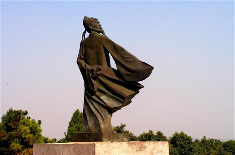 对于李白诗词中"酒",怎么看待,又向世人表达了什么?