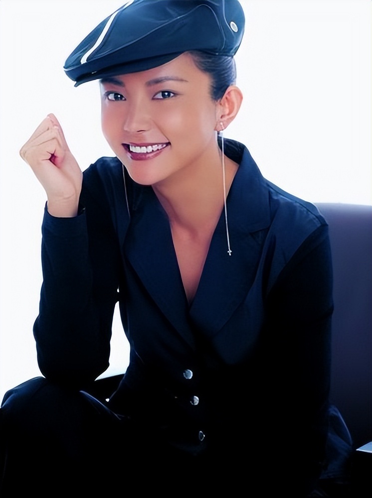 红颜薄命李珏,错过黄晓明,爱上汪雨,却只在葬礼上为他穿婚纱