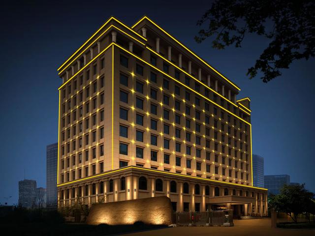 楼体亮化有哪些需要注意的问题—让深圳思迪恩来告诉您!