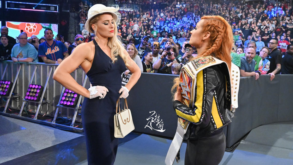 "军姐"莱西埃文斯正式离职wwe,下一步开始卖照片?