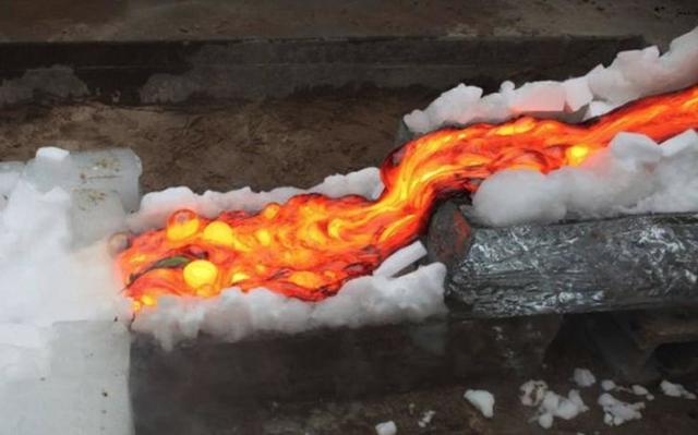 人掉进岩浆还能活吗?男子从鬼门关回来,见证了大自然的可怕