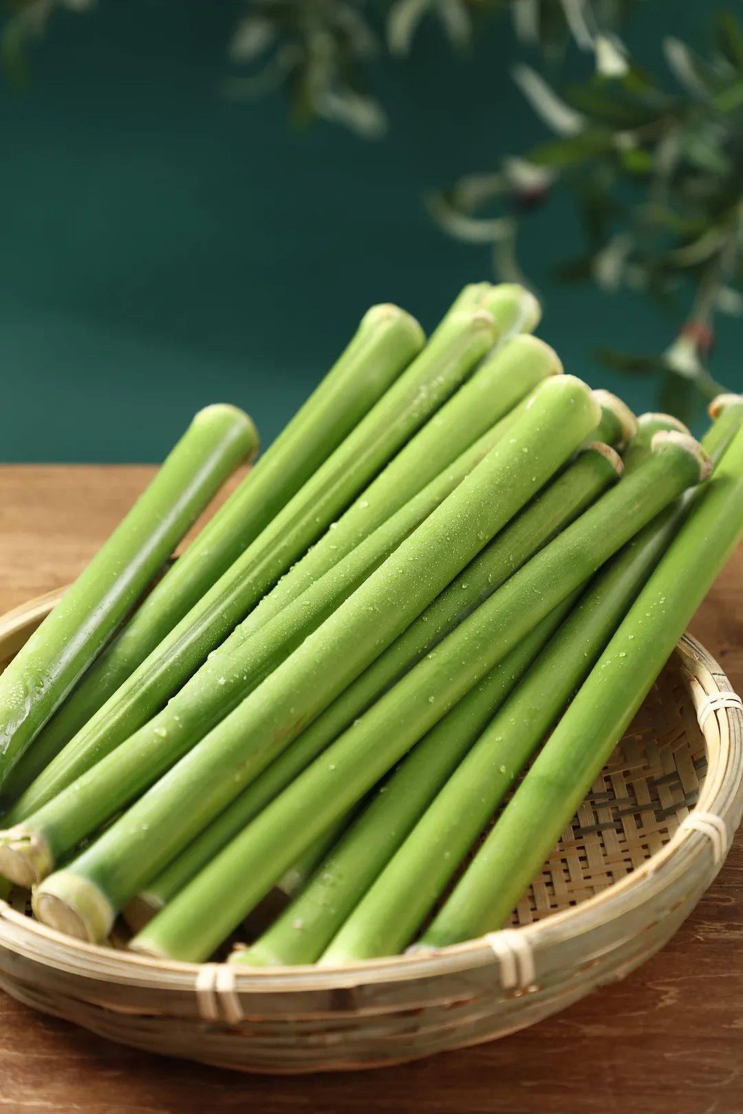 崇明特产甜芦粟新鲜上市,这口老上海人记忆里的甜爽,你尝过吗?