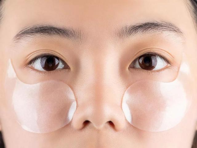 眼袋大,最简单的去眼袋的方法是什么?