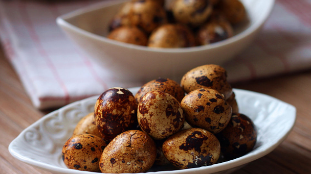 它是天然"补脑丸",富含卵磷脂,每天吃5颗,健脑益智记忆力好