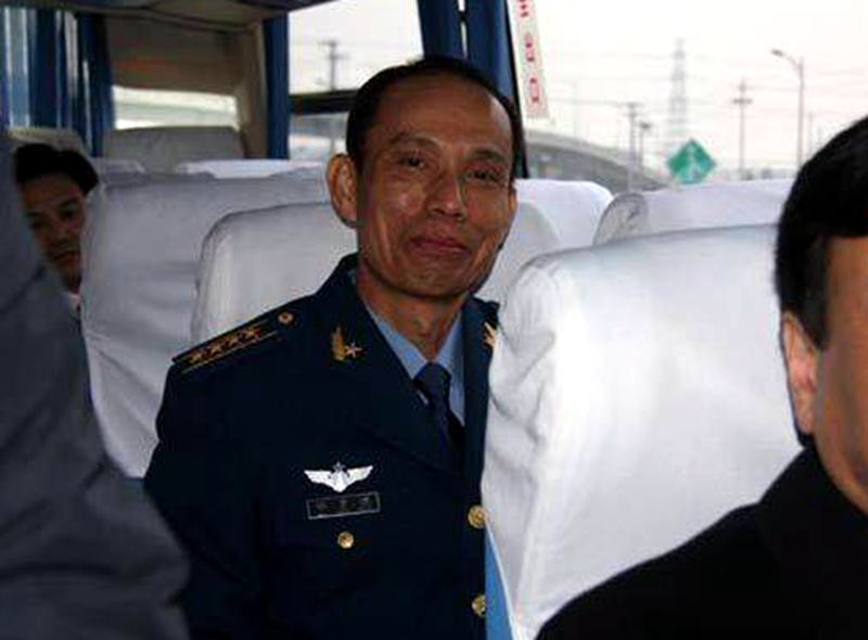 台湾飞行员林贤顺驾驶战斗机空降大陆的结局如何?