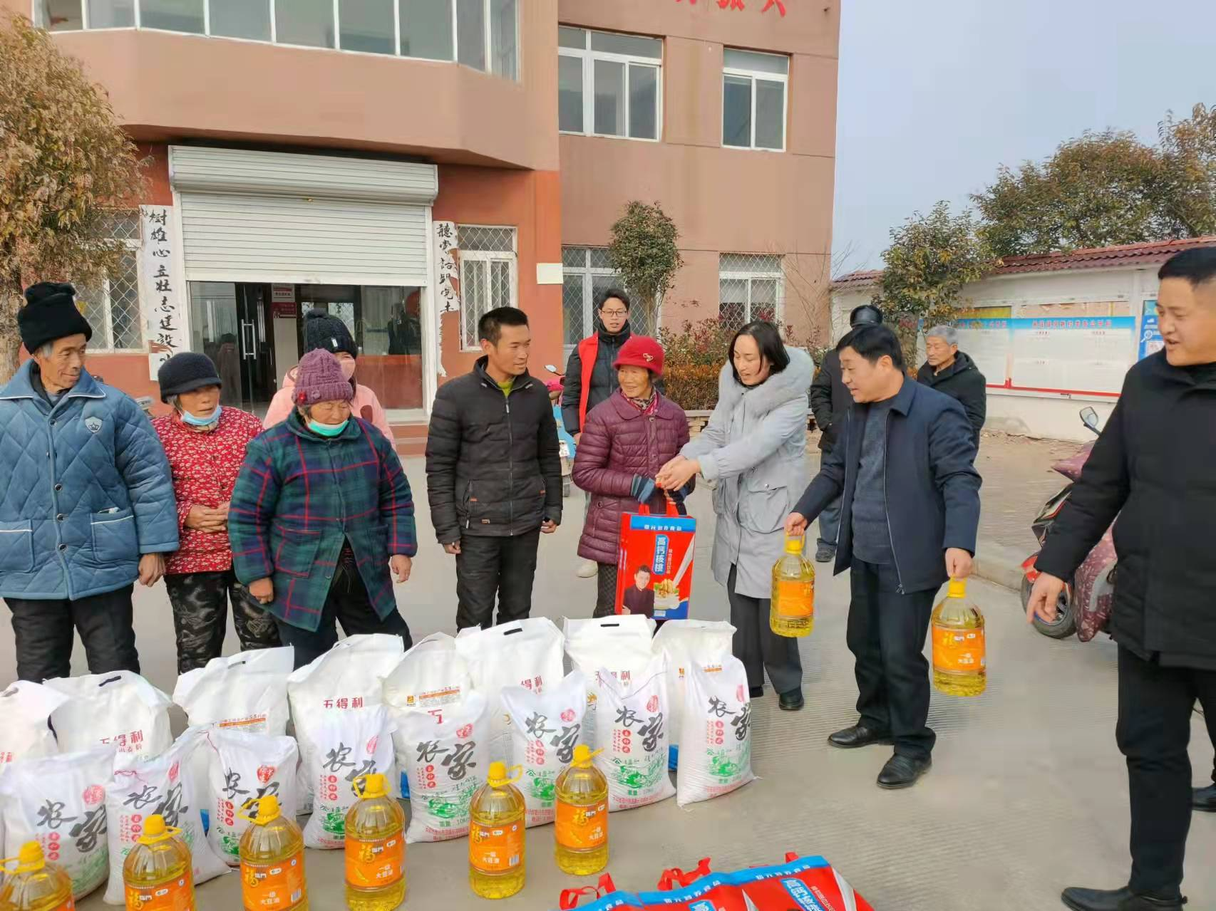 泗县黑塔镇:为困难群众送温暖 节前慰问暖人心