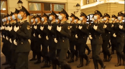 推荐帅到了莫斯科！戴着口罩，他们仍是最帅天团，网友：致敬中国军人