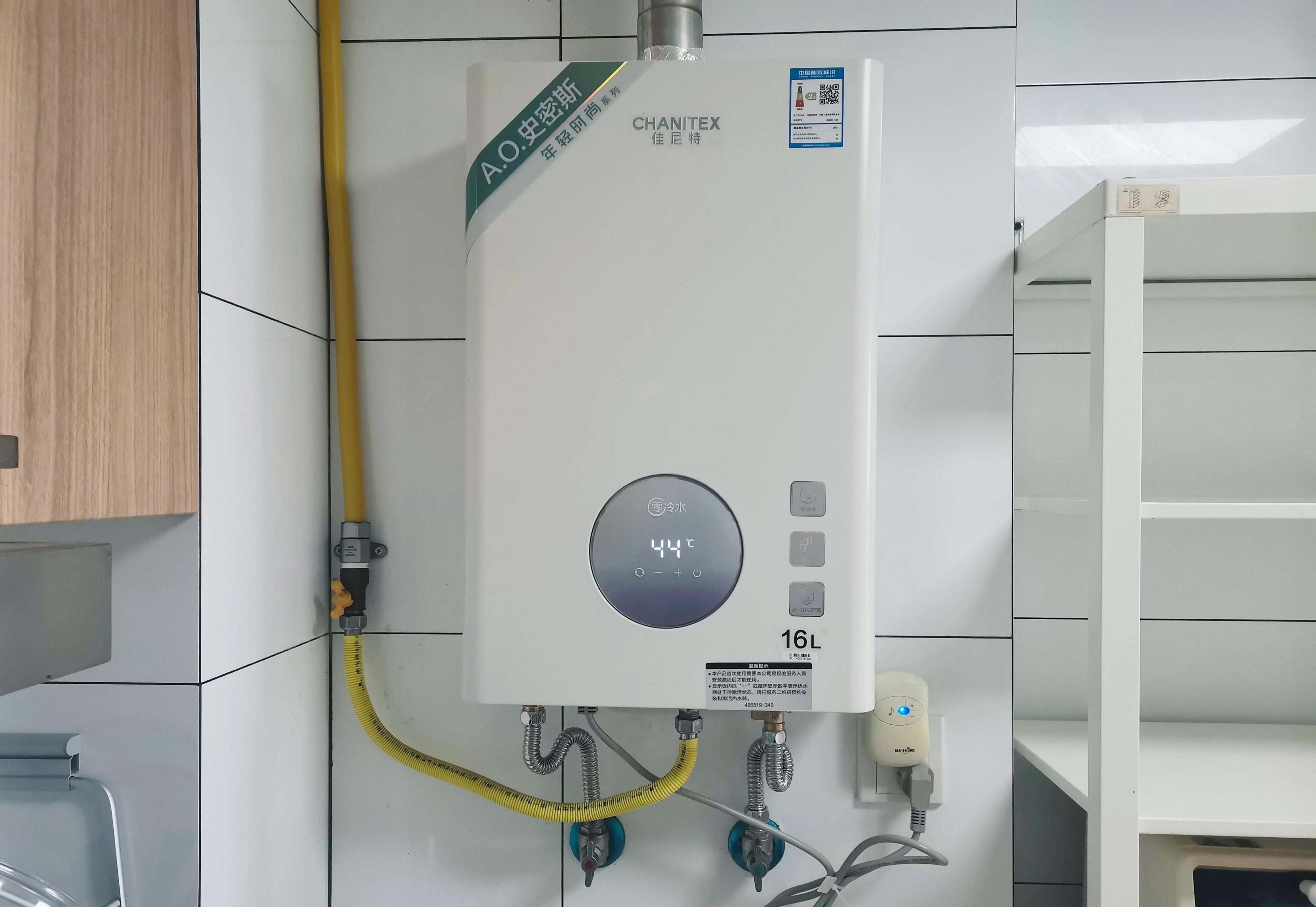 燃气热水器上有两个难懂的重要参数,售货员:很多内行人都不理解