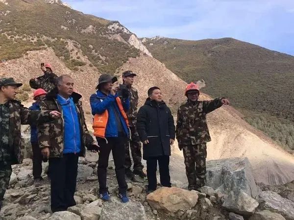 致敬大师|杨启贵:在一次次领跑中超越自我