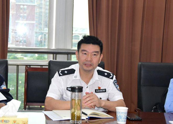 常德公安交警支队长戴林忠到直属四大队调研指导交管重点工作