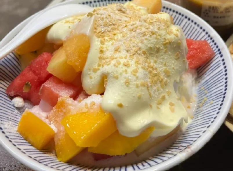 酷暑难耐,一口刨冰瞬间降温,透心凉啊