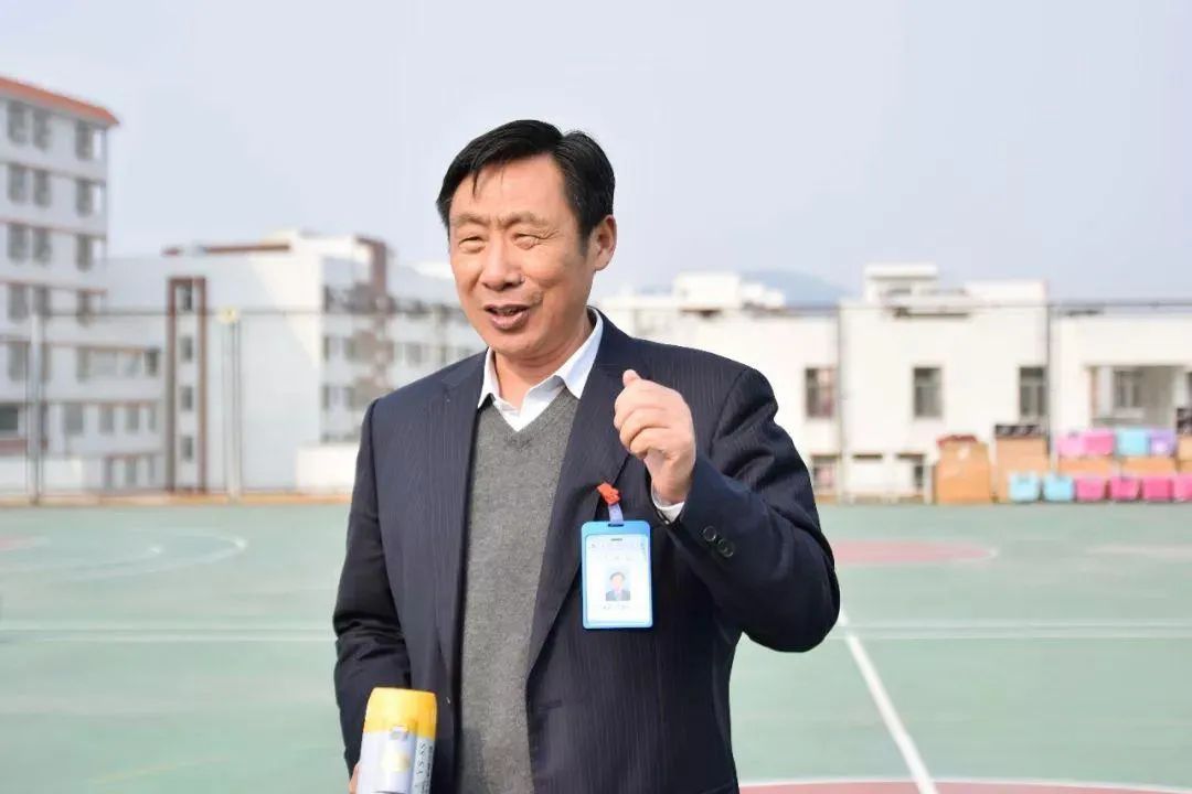 "粤东最牛民校"校长张复昌离任!细数其办学传奇