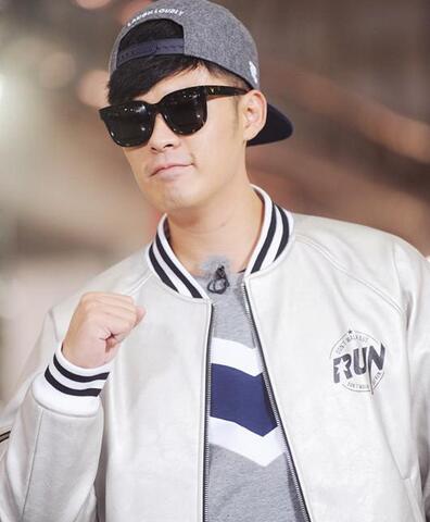 陈赫大学室友4人已红3人,郑恺:不是不想带,是真的带不动啊!