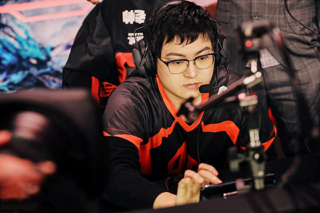 百度杯电竞邀请赛:第一个有信仰的职业选手是老帅