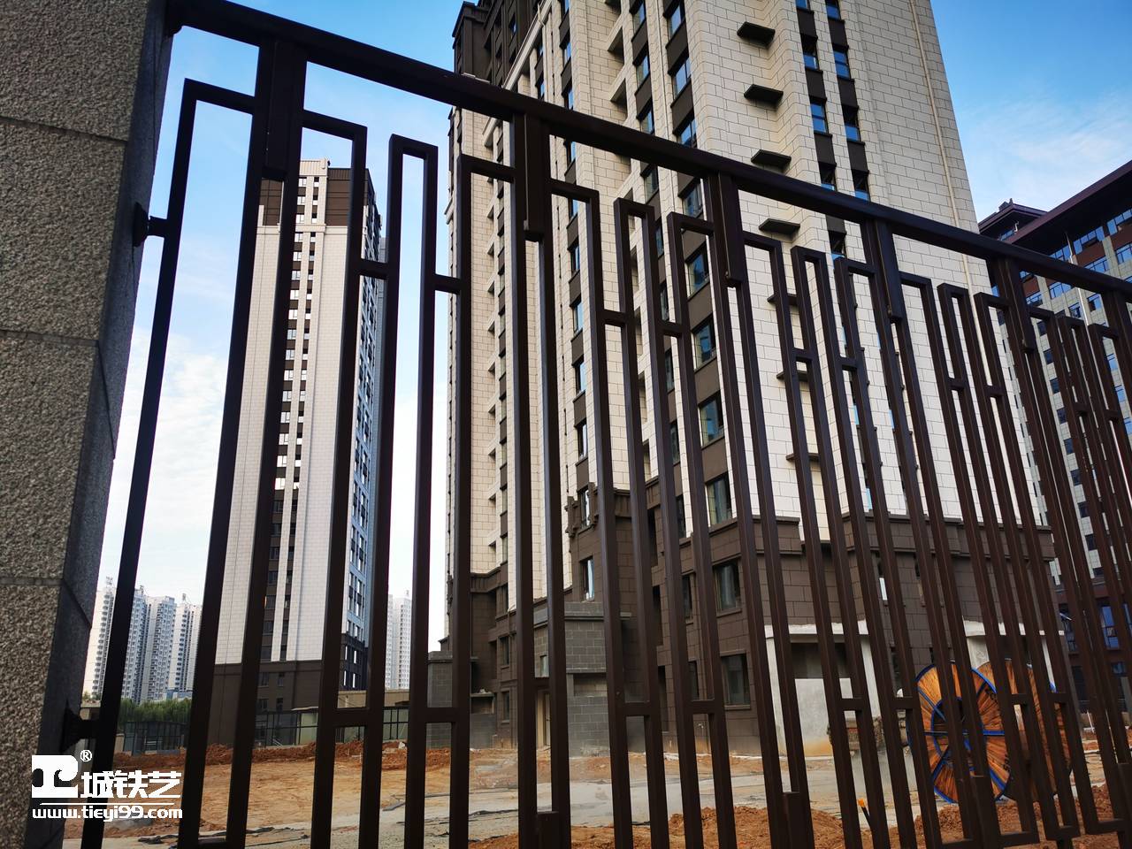 高档小区适用的中式铁艺围墙护栏内附优化建议tw2275实景拍摄