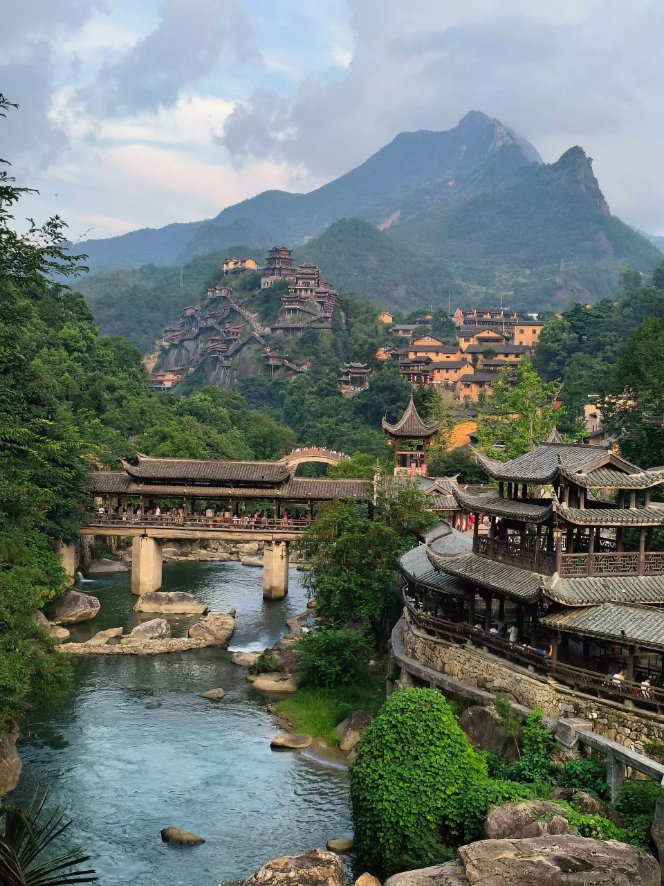 江西行4望仙谷景区篇 说真的,之前来这里害怕被坑,觉得一个人造景区会